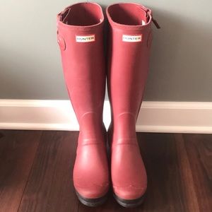 Barely worn matte Hunter boots